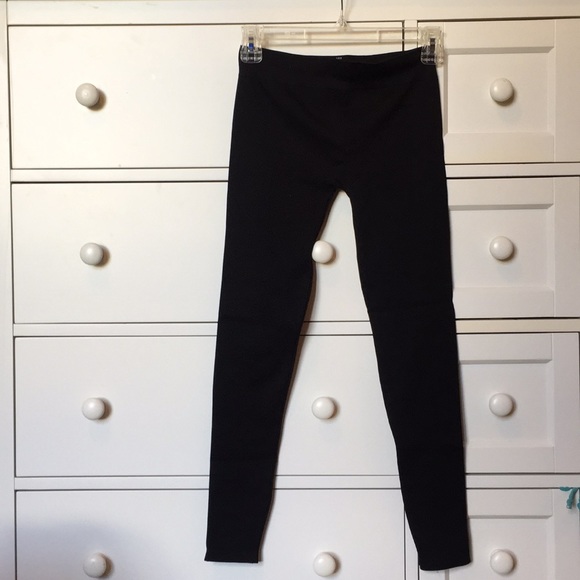 Black Ribbed Leggings by Guess Jeans - Picture 2 of 4